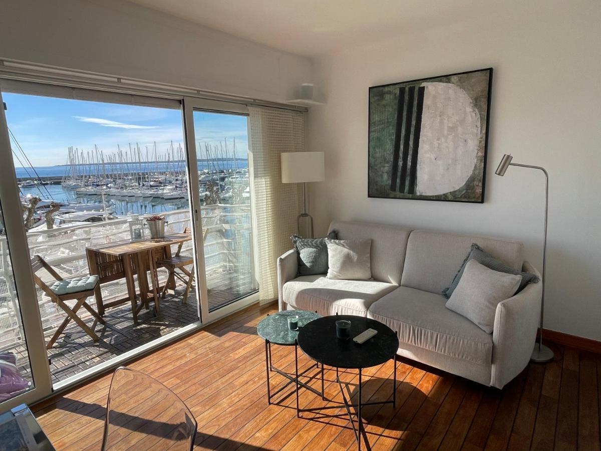 Le Petit Pinson Meerblick Port Golfe-Juan Bagian luar foto